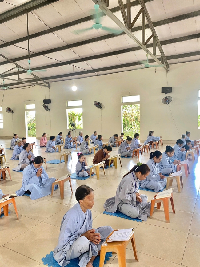 One - Day Practice at Dong Cao pagoda, Thanh Hoa