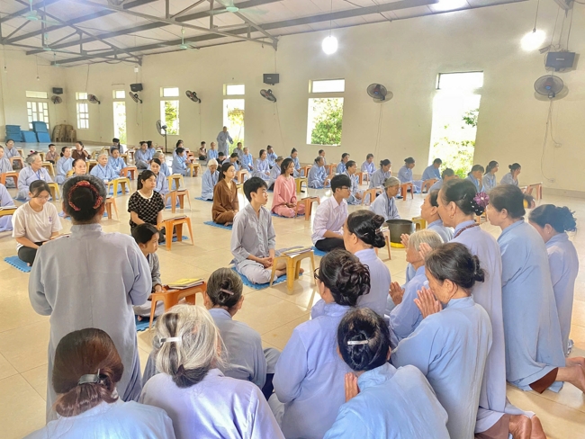 One - Day Practice at Dong Cao pagoda, Thanh Hoa