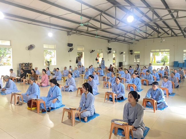 One - Day Practice at Dong Cao pagoda, Thanh Hoa