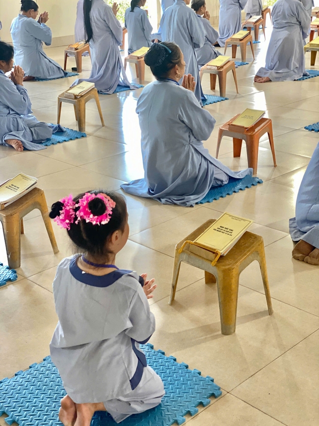 One - Day Practice at Dong Cao pagoda, Thanh Hoa