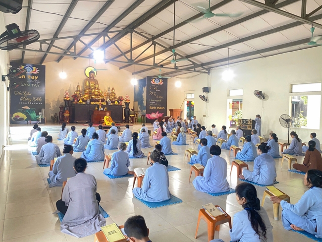 One - Day Practice at Dong Cao pagoda, Thanh Hoa