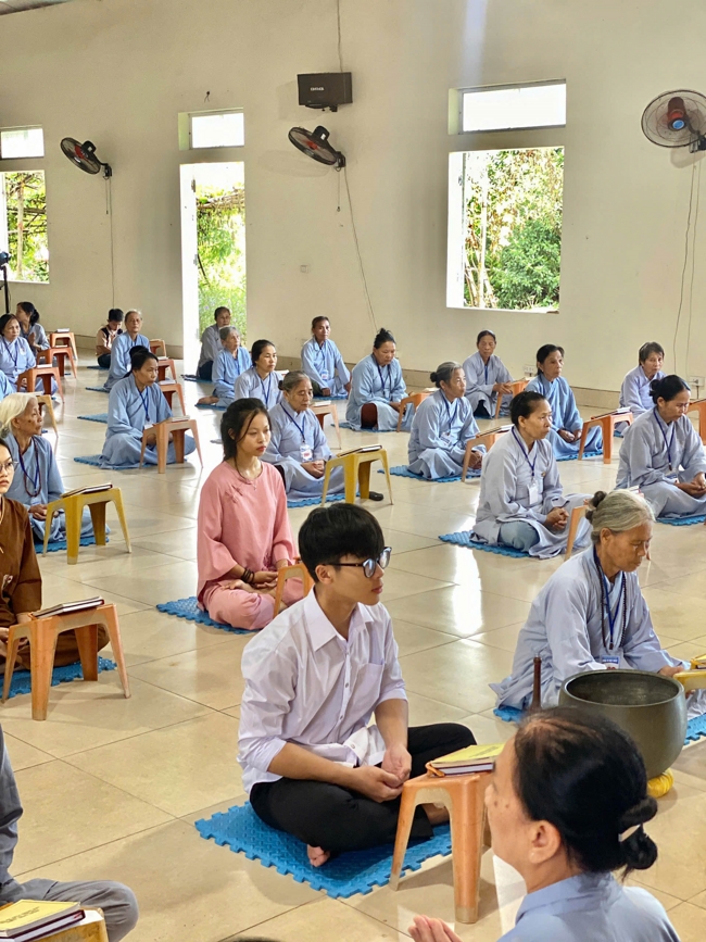 One - Day Practice at Dong Cao pagoda, Thanh Hoa