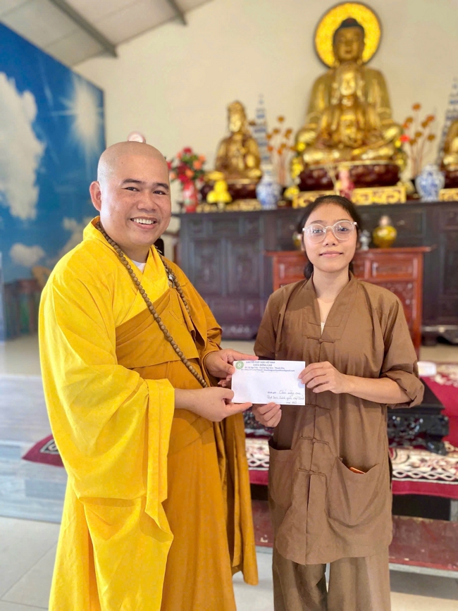 One - Day Practice at Dong Cao pagoda, Thanh Hoa