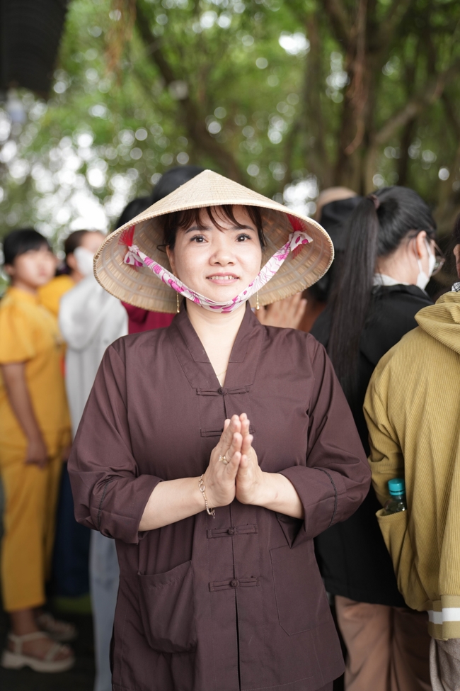 Phóng sinh tại bến phà Bình Mỹ