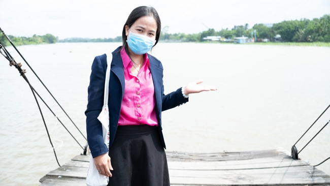 Phóng sinh tại bến phà Bình Mỹ