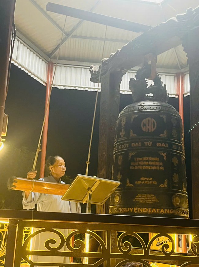 Chùa Đống Cao – Thanh Hoá: Đêm lễ “Dâng đèn trí tuệ”