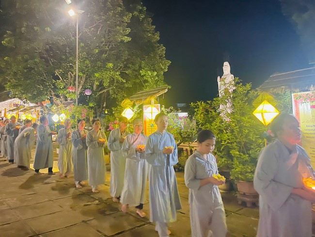 Chùa Đống Cao – Thanh Hoá: Đêm lễ “Dâng đèn trí tuệ”