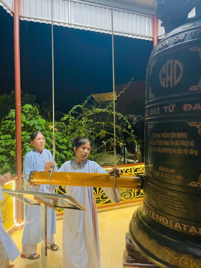 Chùa Đống Cao – Thanh Hoá: Đêm lễ “Dâng đèn trí tuệ”