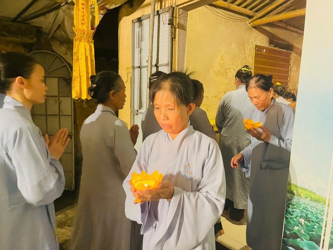 Chùa Đống Cao – Thanh Hoá: Đêm lễ “Dâng đèn trí tuệ”