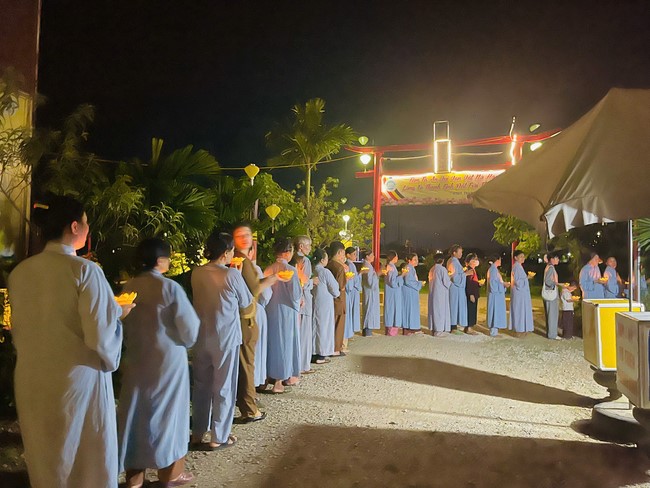 Chùa Đống Cao – Thanh Hoá: Đêm lễ “Dâng đèn trí tuệ”