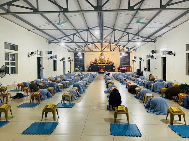 Chùa Đống Cao – Thanh Hoá: Đêm lễ “Dâng đèn trí tuệ”