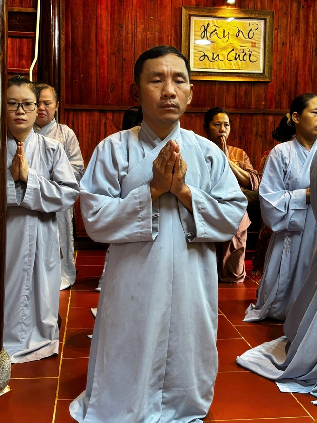 Chư Tăng Tổ đình Hoằng Pháp mừng khánh tuế Hòa thượng Đạo trưởng sau khi mãn khóa An cư kiết hạ PL.2569