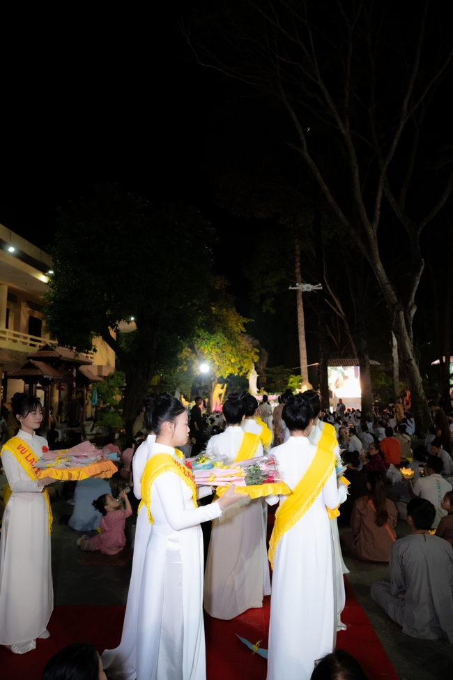 Candle Lighting Night of Ullambana Ceremony holding by Hieu and Thuong Group