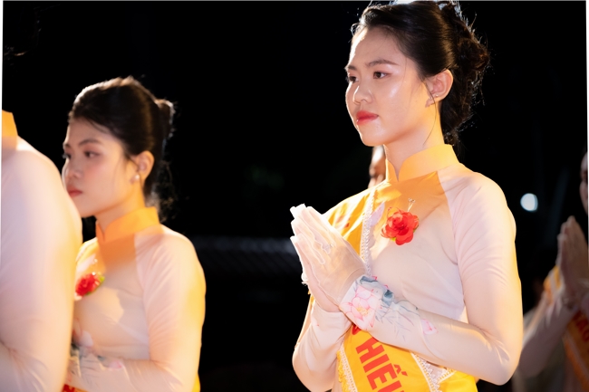 Candle Lighting Night of Ullambana Ceremony holding by Hieu and Thuong Group