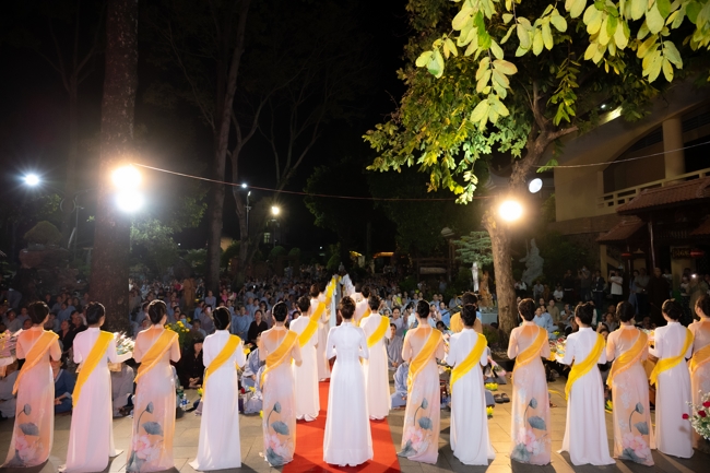 Candle Lighting Night of Ullambana Ceremony holding by Hieu and Thuong Group