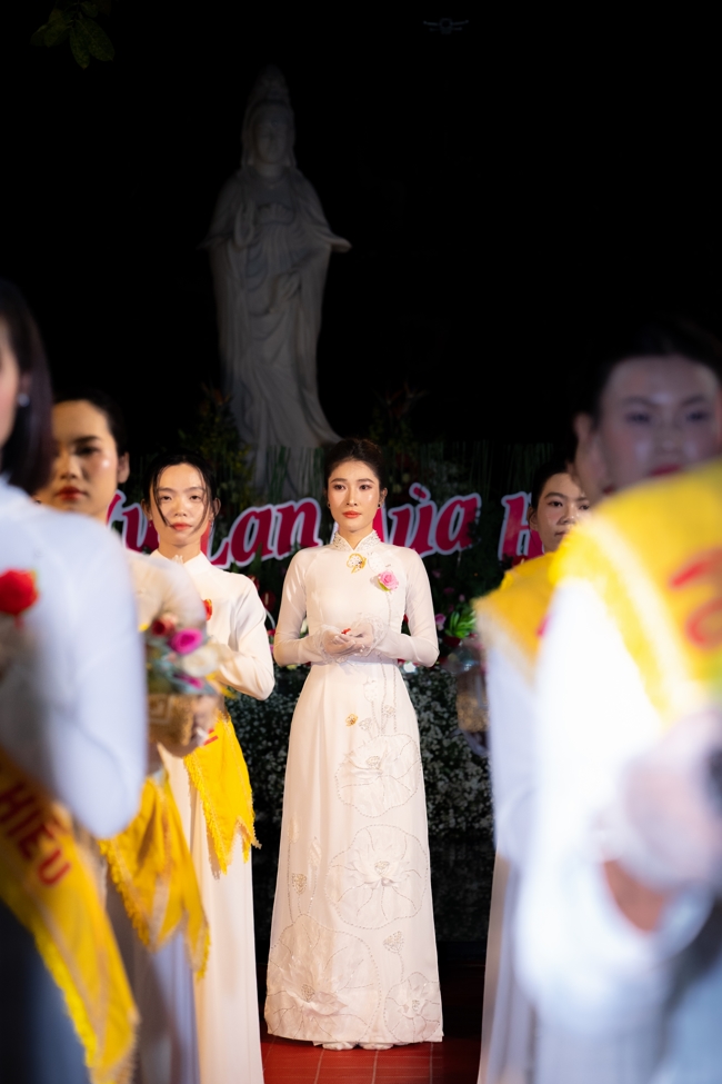 Candle Lighting Night of Ullambana Ceremony holding by Hieu and Thuong Group