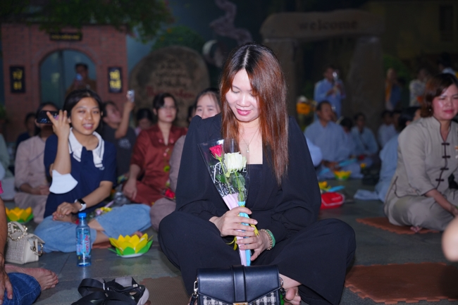 Candle Lighting Night of Ullambana Ceremony holding by Hieu and Thuong Group