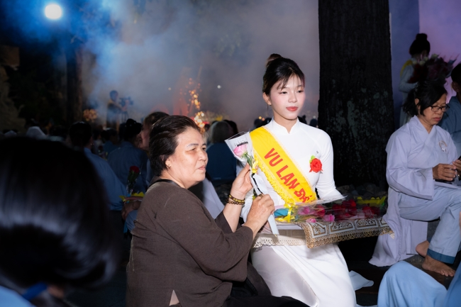Candle Lighting Night of Ullambana Ceremony holding by Hieu and Thuong Group