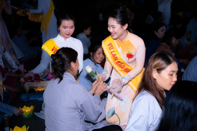 Candle Lighting Night of Ullambana Ceremony holding by Hieu and Thuong Group