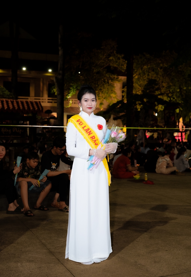 Candle Lighting Night of Ullambana Ceremony holding by Hieu and Thuong Group