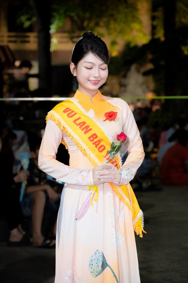 Candle Lighting Night of Ullambana Ceremony holding by Hieu and Thuong Group