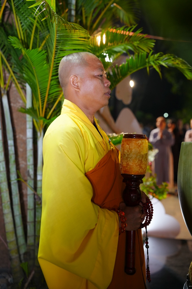 Candle Lighting Night of Ullambana Ceremony holding by Hieu and Thuong Group