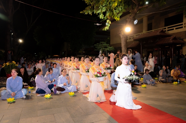 Candle Lighting Night of Ullambana Ceremony holding by Hieu and Thuong Group