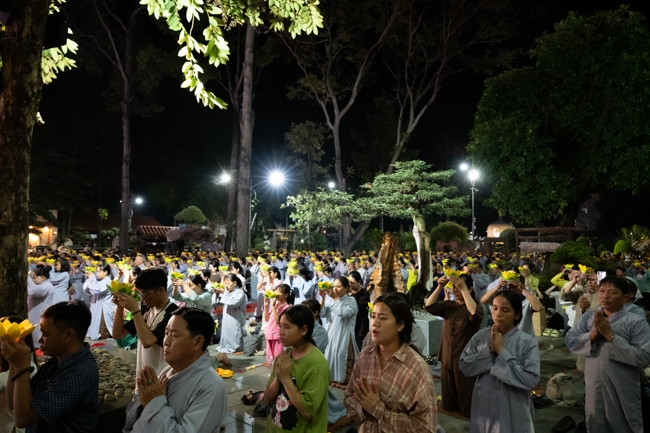 Candle Lighting Night of Ullambana Ceremony holding by Hieu and Thuong Group