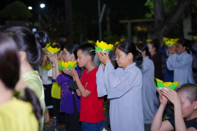 Candle Lighting Night of Ullambana Ceremony holding by Hieu and Thuong Group