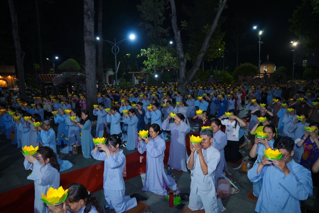 Candle Lighting Night of Ullambana Ceremony holding by Hieu and Thuong Group