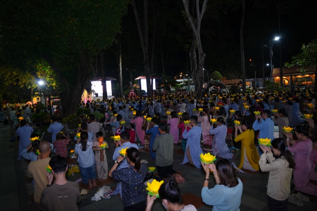 Candle Lighting Night of Ullambana Ceremony holding by Hieu and Thuong Group