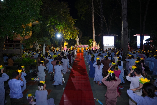 Candle Lighting Night of Ullambana Ceremony holding by Hieu and Thuong Group