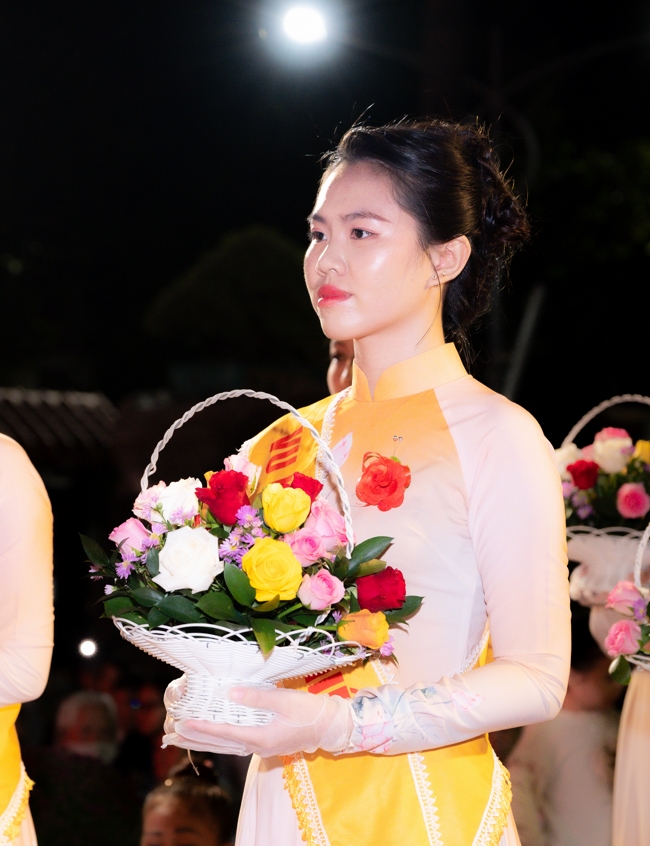 Candle Lighting Night of Ullambana Ceremony holding by Hieu and Thuong Group