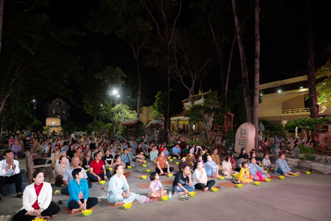 Candle Lighting Night of Ullambana Ceremony holding by Hieu and Thuong Group