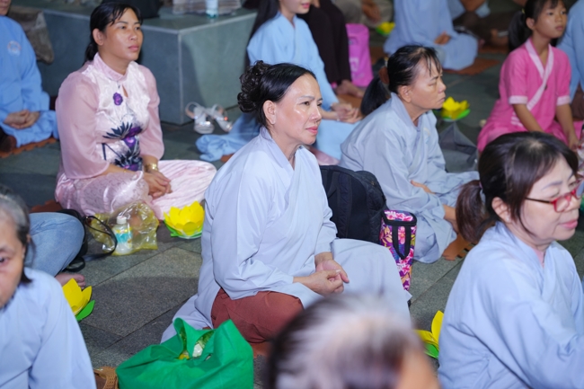 Candle Lighting Night of Ullambana Ceremony holding by Hieu and Thuong Group