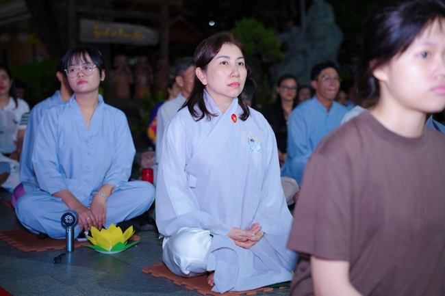 Candle Lighting Night of Ullambana Ceremony holding by Hieu and Thuong Group