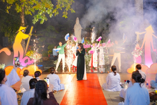 Candle Lighting Night of Ullambana Ceremony holding by Hieu and Thuong Group