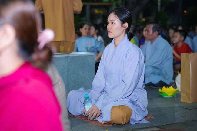 Candle Lighting Night of Ullambana Ceremony holding by Hieu and Thuong Group