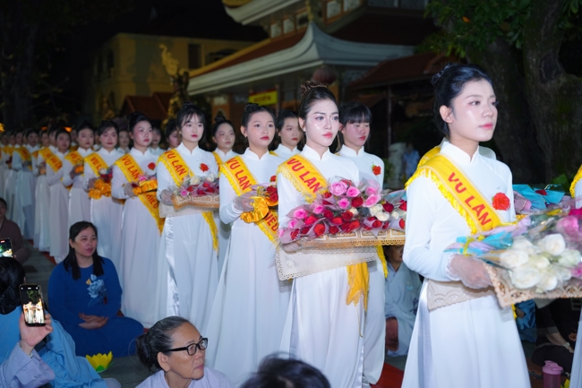 Candle Lighting Night of Ullambana Ceremony holding by Hieu and Thuong Group