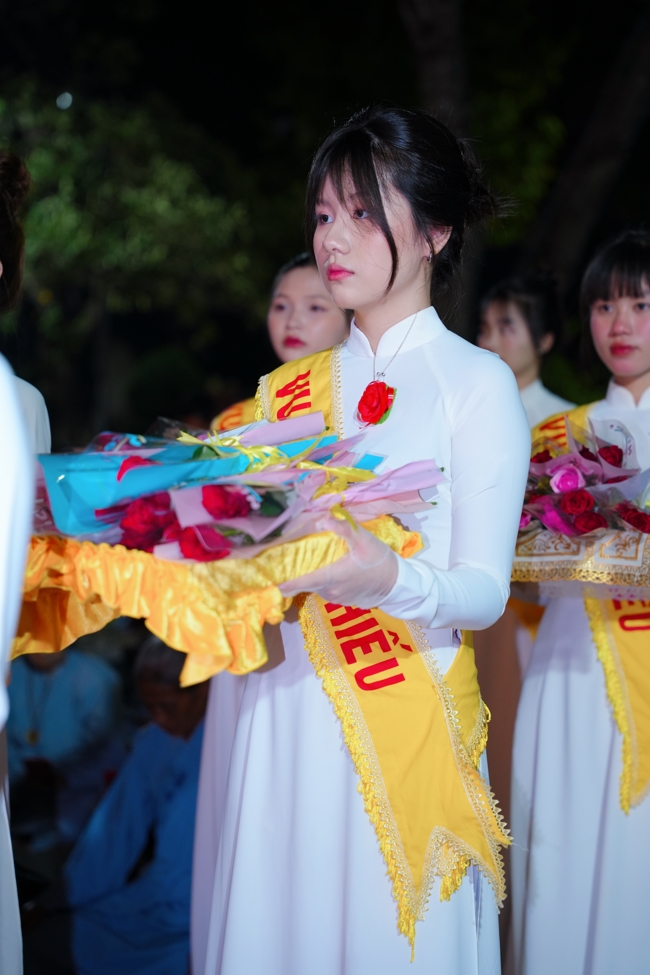 Candle Lighting Night of Ullambana Ceremony holding by Hieu and Thuong Group