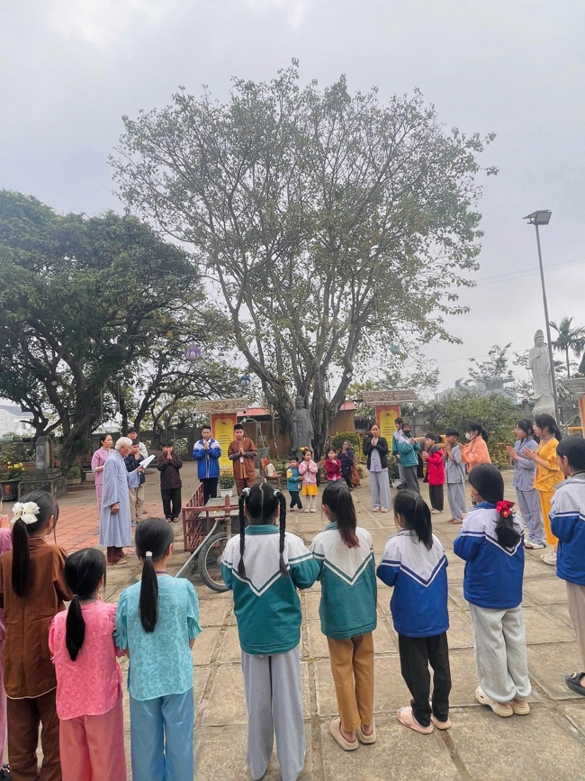 Chùa Đống Cao - Thanh Hoá: Khoá tu ƯƠM MẦM HOA SEN lần thứ 20.