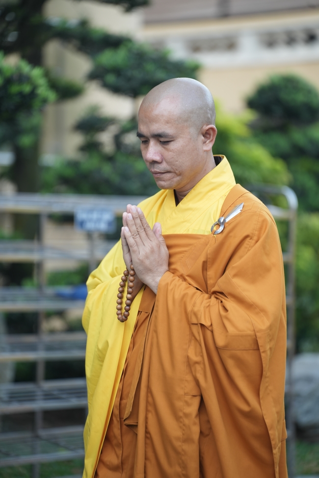 Lễ Thế Phát Xuất Gia - Chùa Hoằng Pháp