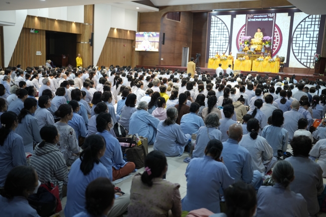 Lễ Thế Phát Xuất Gia - Chùa Hoằng Pháp