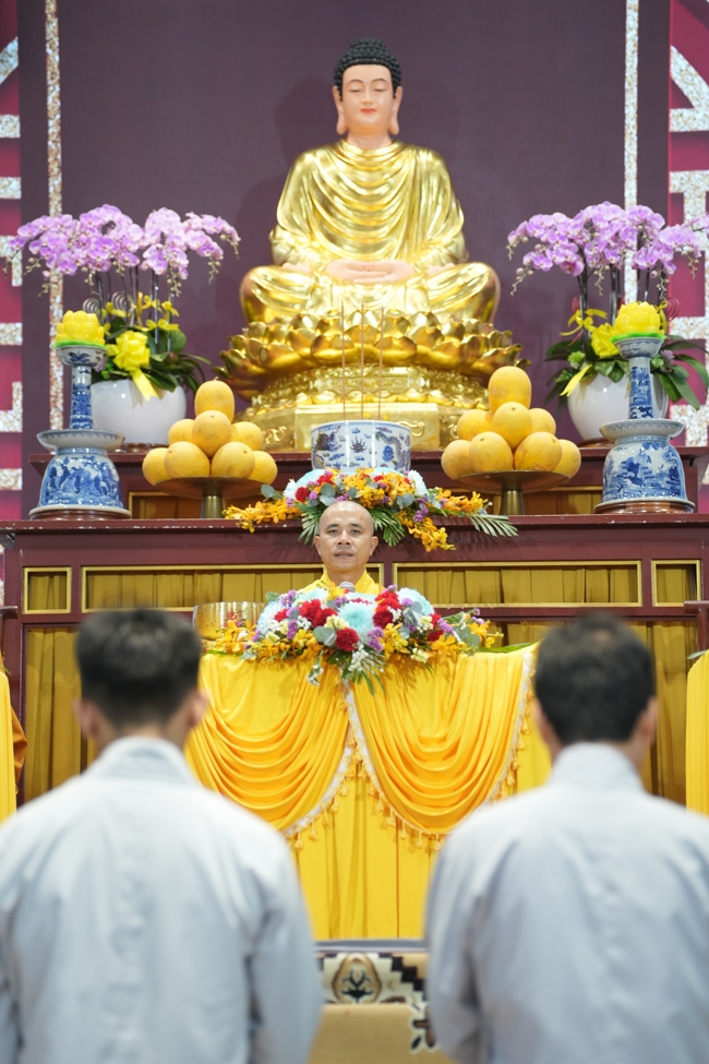 Lễ Thế Phát Xuất Gia - Chùa Hoằng Pháp