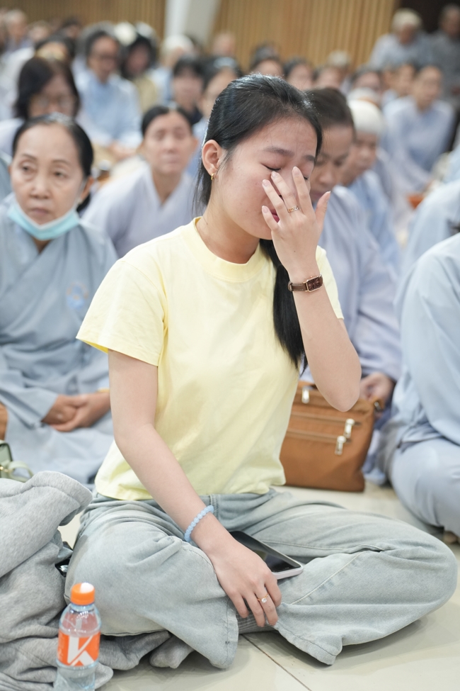 Lễ Thế Phát Xuất Gia - Chùa Hoằng Pháp