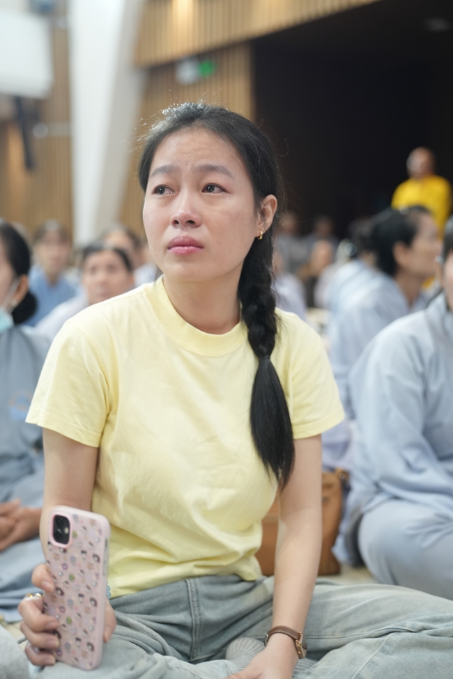 Lễ Thế Phát Xuất Gia - Chùa Hoằng Pháp