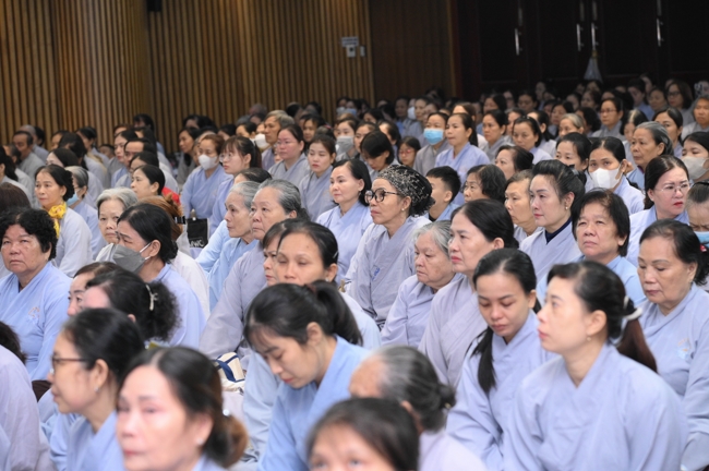 Lễ Thế Phát Xuất Gia - Chùa Hoằng Pháp