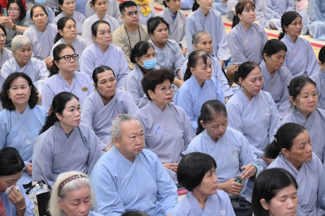 Lễ Thế Phát Xuất Gia - Chùa Hoằng Pháp