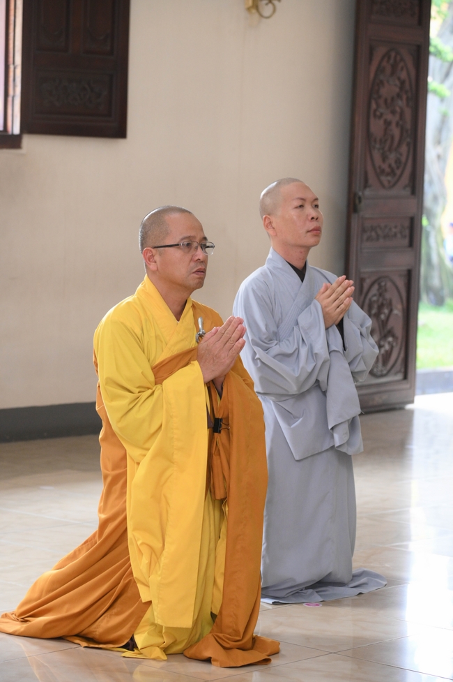 Lễ Thế Phát Xuất Gia - Chùa Hoằng Pháp