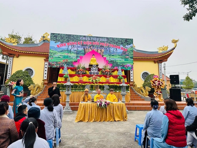 Chùa Tiêu Dao - Quảng Ninh: Buổi lễ kỷ niệm ngày đức Phật Thích Ca Mâu Ni thành đạo.